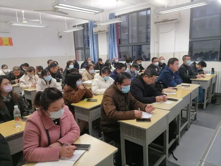 【向上西电】政教|| 家校携手，共促学生成长——西电中学召开期中家长会