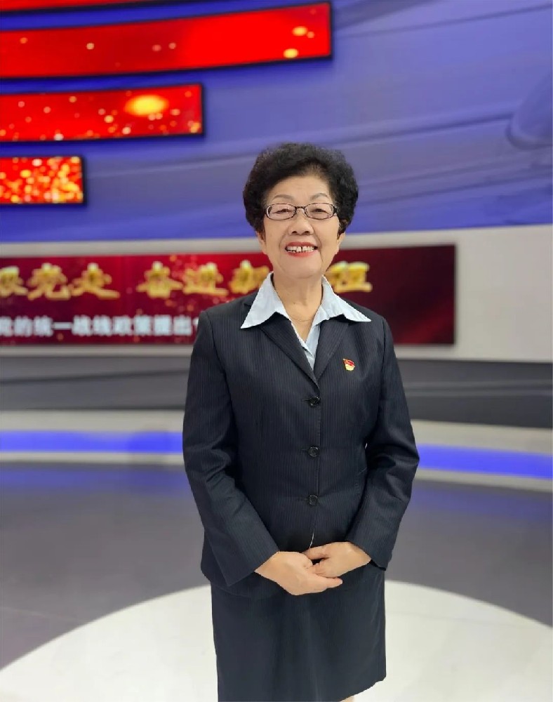 全国道德模范进西安第二外国语学校 | 红领巾大讲堂开讲啦！